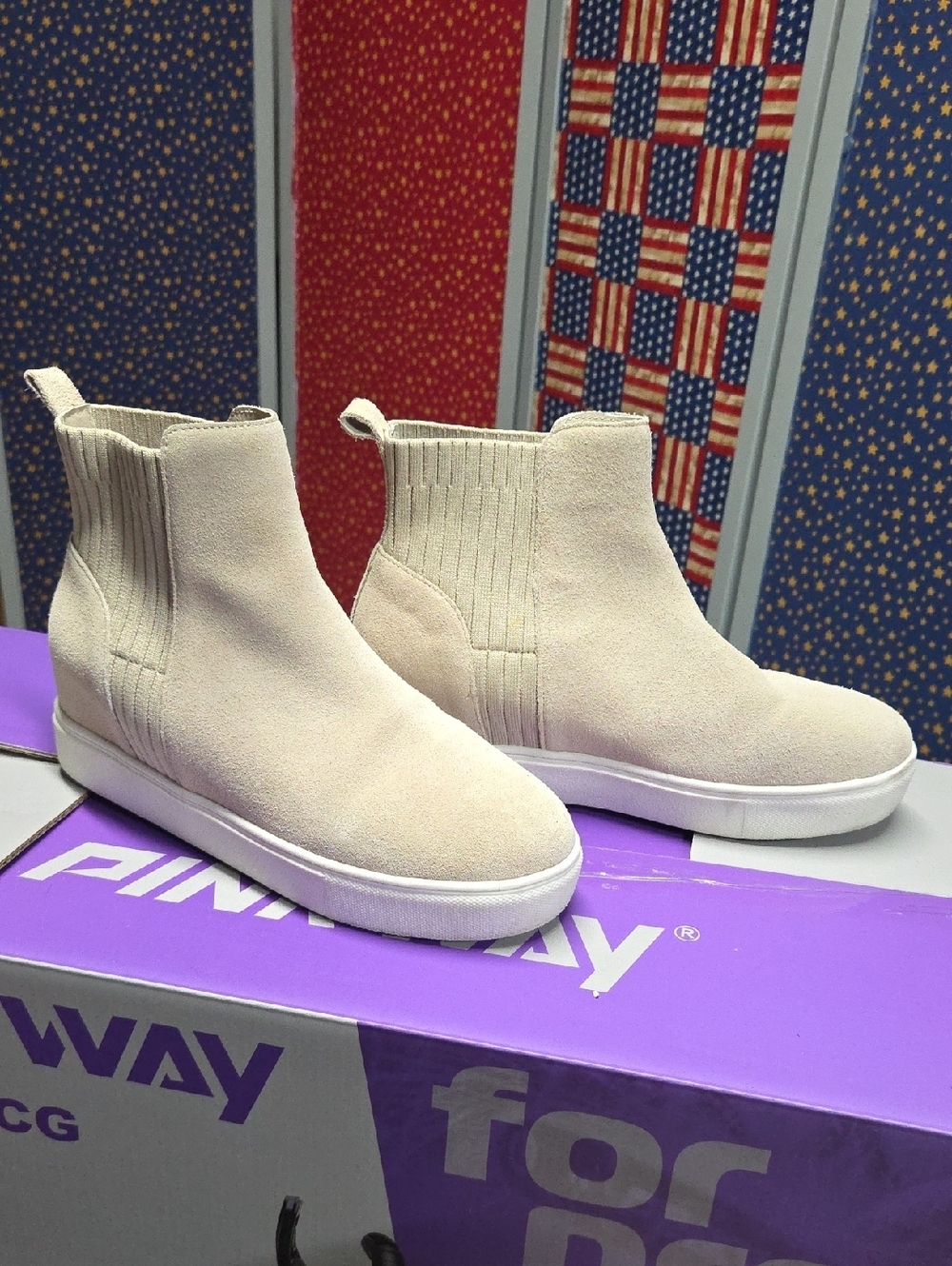 Steve Madden Beige Suede Chelsea Slip-On Sneakers